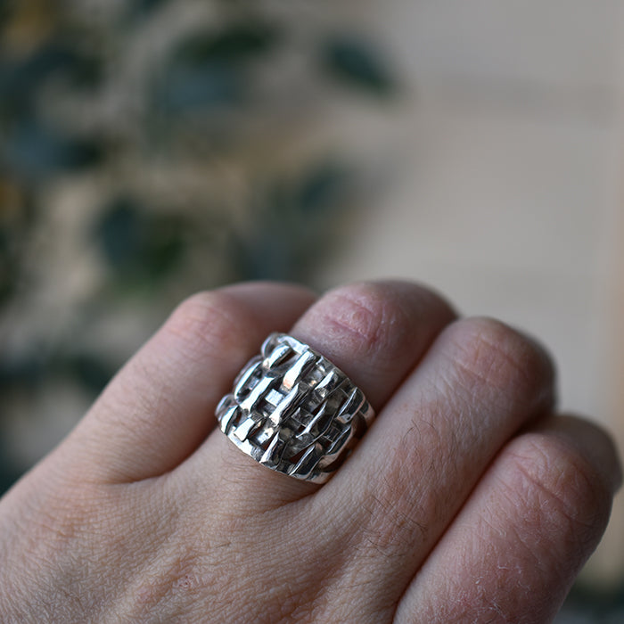 Anillo Tejido
