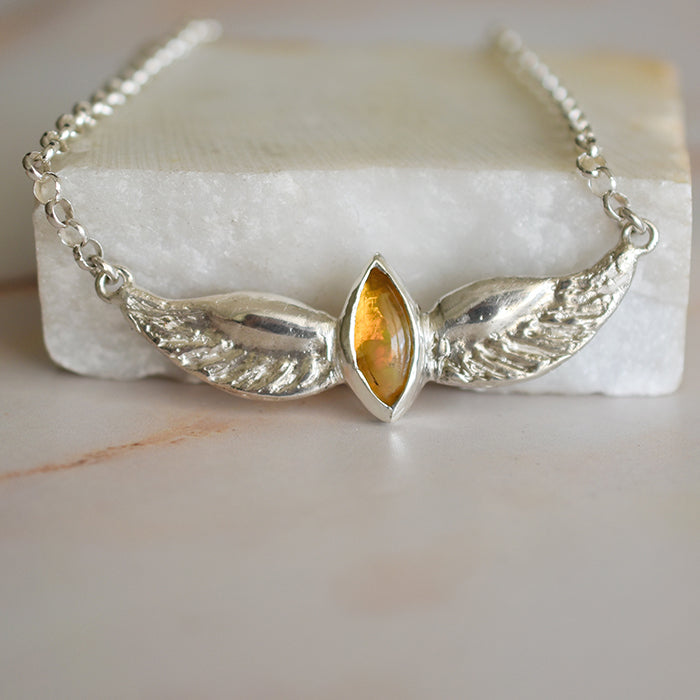 Collar Alas