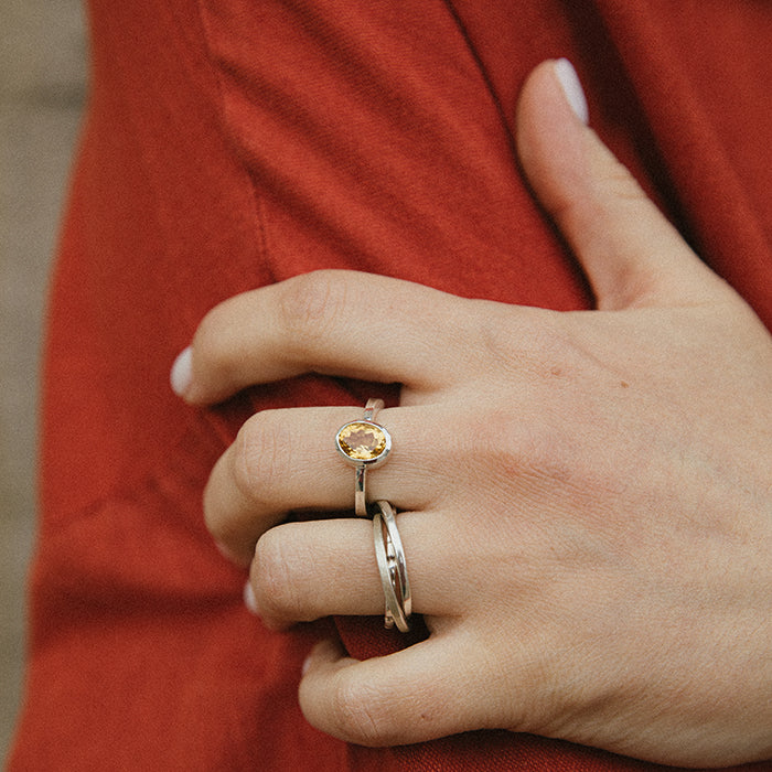 Anillo simple bisel